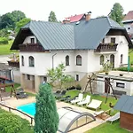 - Pacholik Rokytnice nad Jizerou